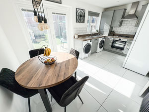 Photo 10- click for photo gallery